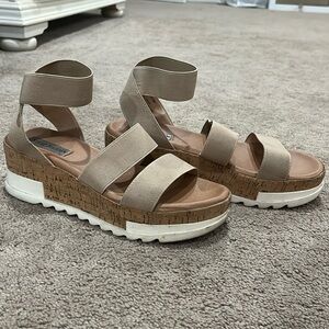 Steve Madden platform sandals